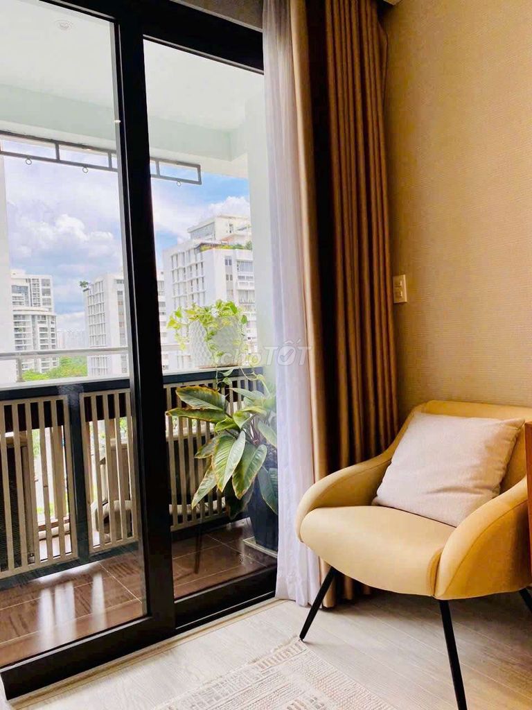 Rent US House, Nguyễn Đức Cảnh, Funky Funk 112 meters 3 bedrooms