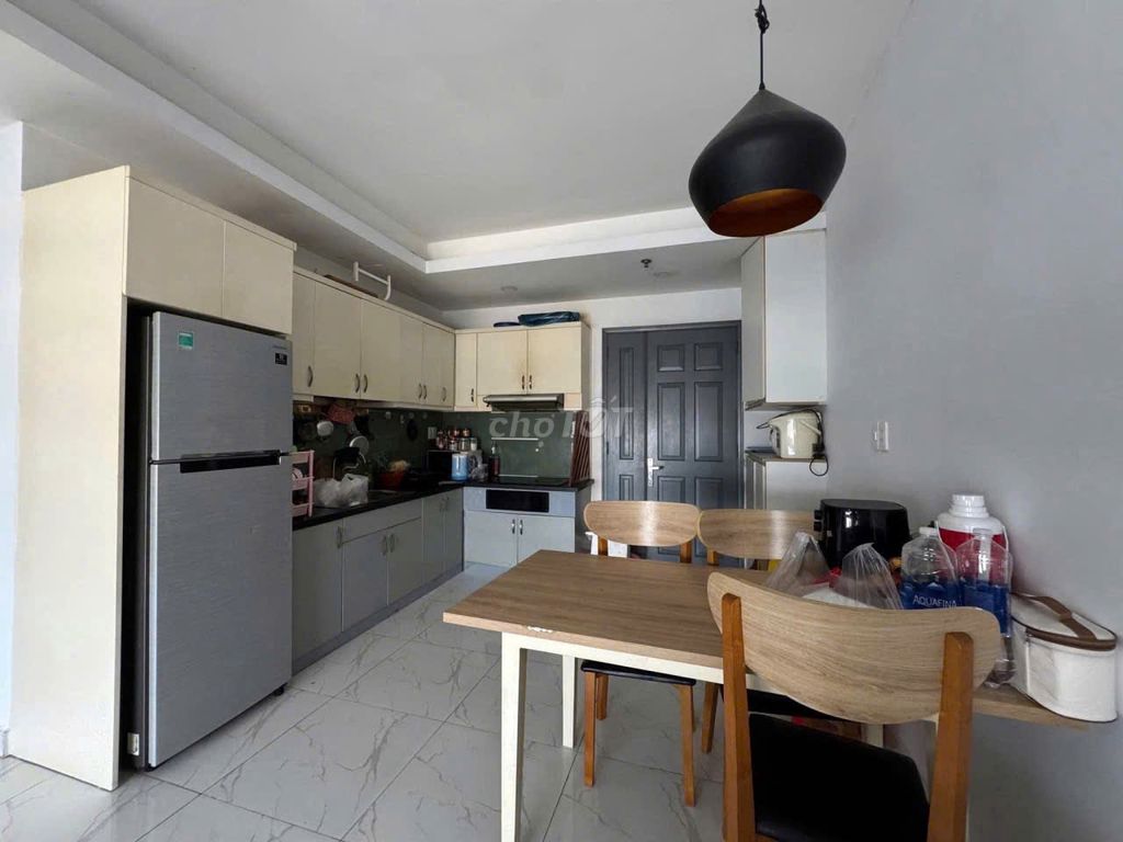 Ten A Chen Dudu. District 1: 75 meters2, 2 p sleeps, 2 toilets, full interior, 13 million