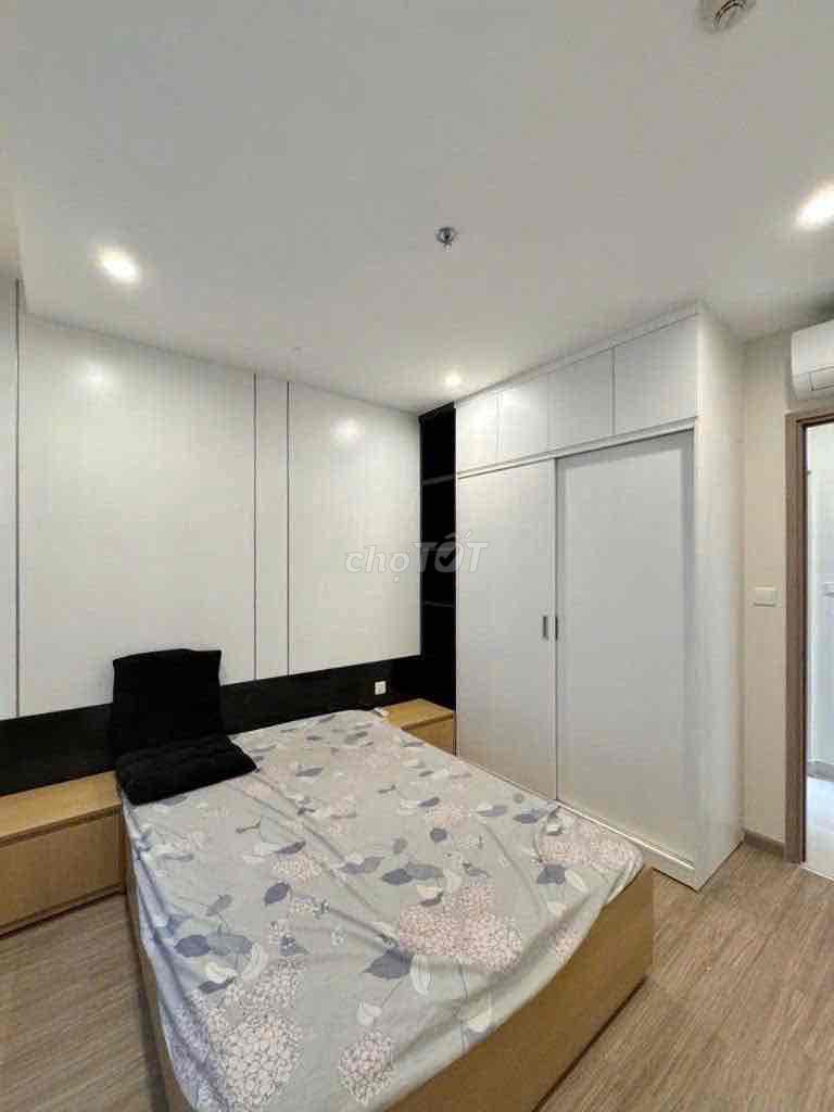 3 Full Sleeproom 1vid vnd, early November in