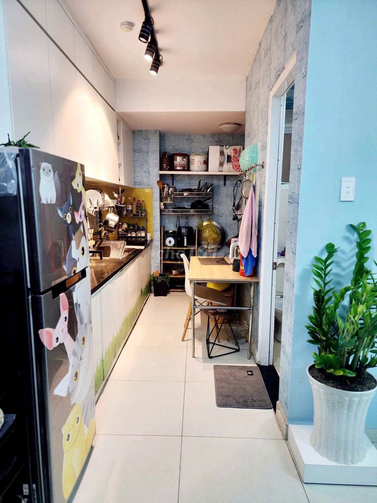 Rent apartment 63 meters, complete interior, clear view, clean house.