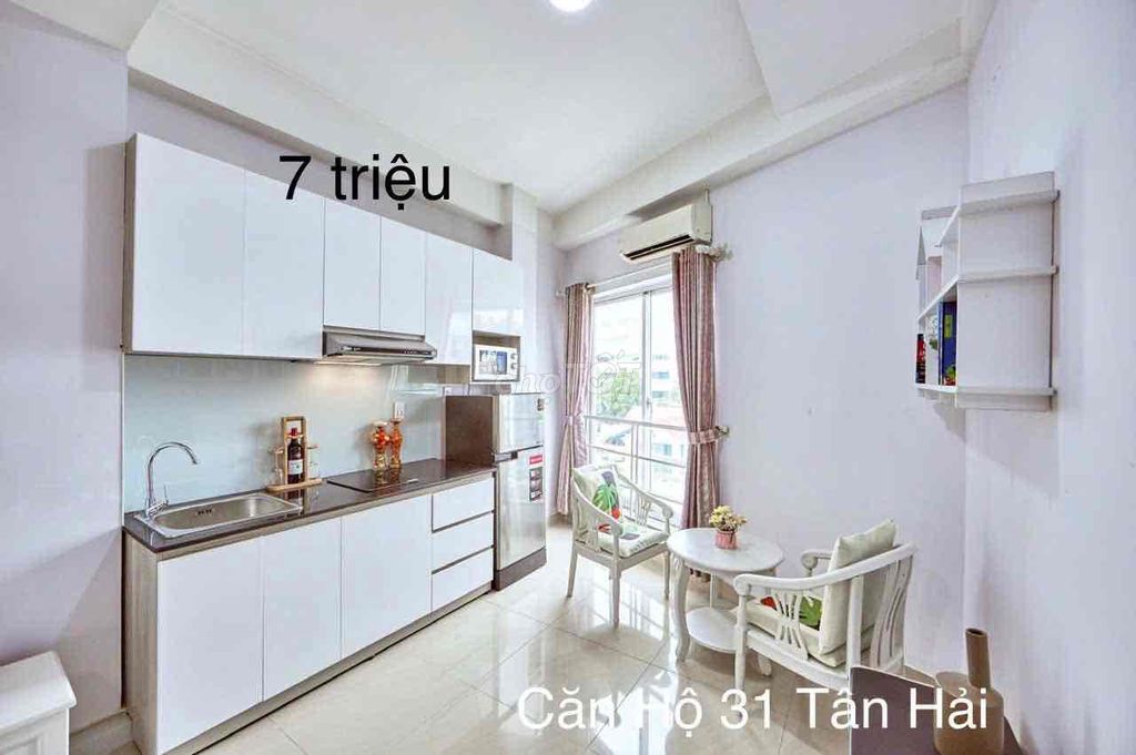 The full interior service apartment, a super open window, near the airline academy