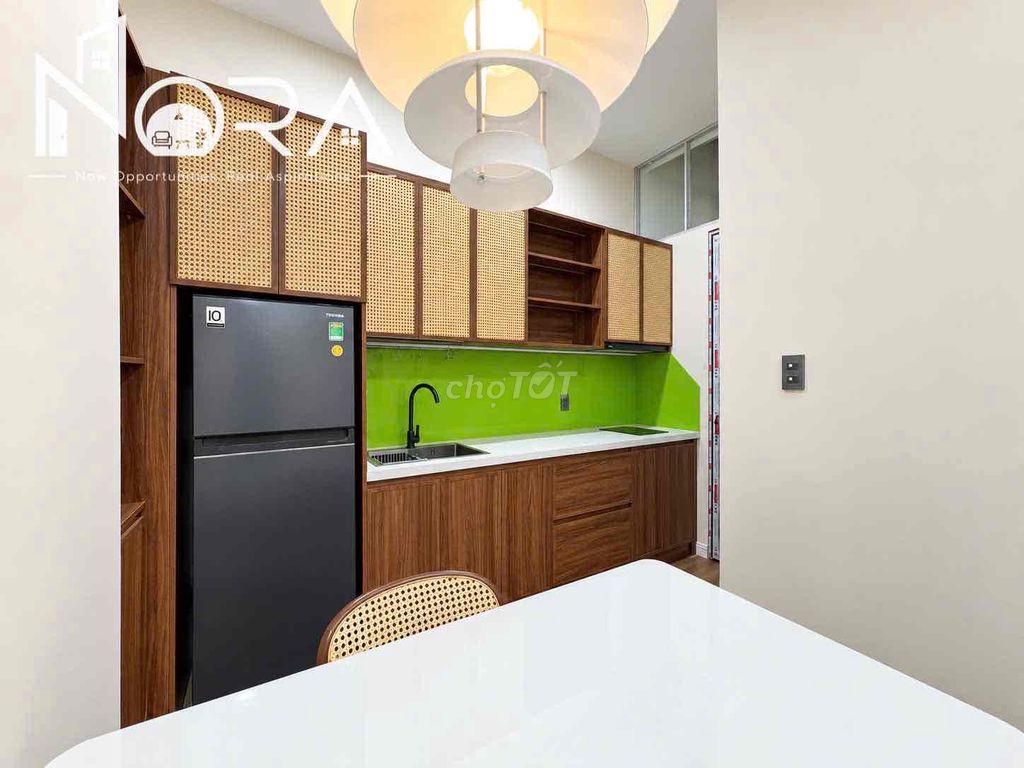 apartment 1 private washing machine bedroom right intown Cộng Hoà station.