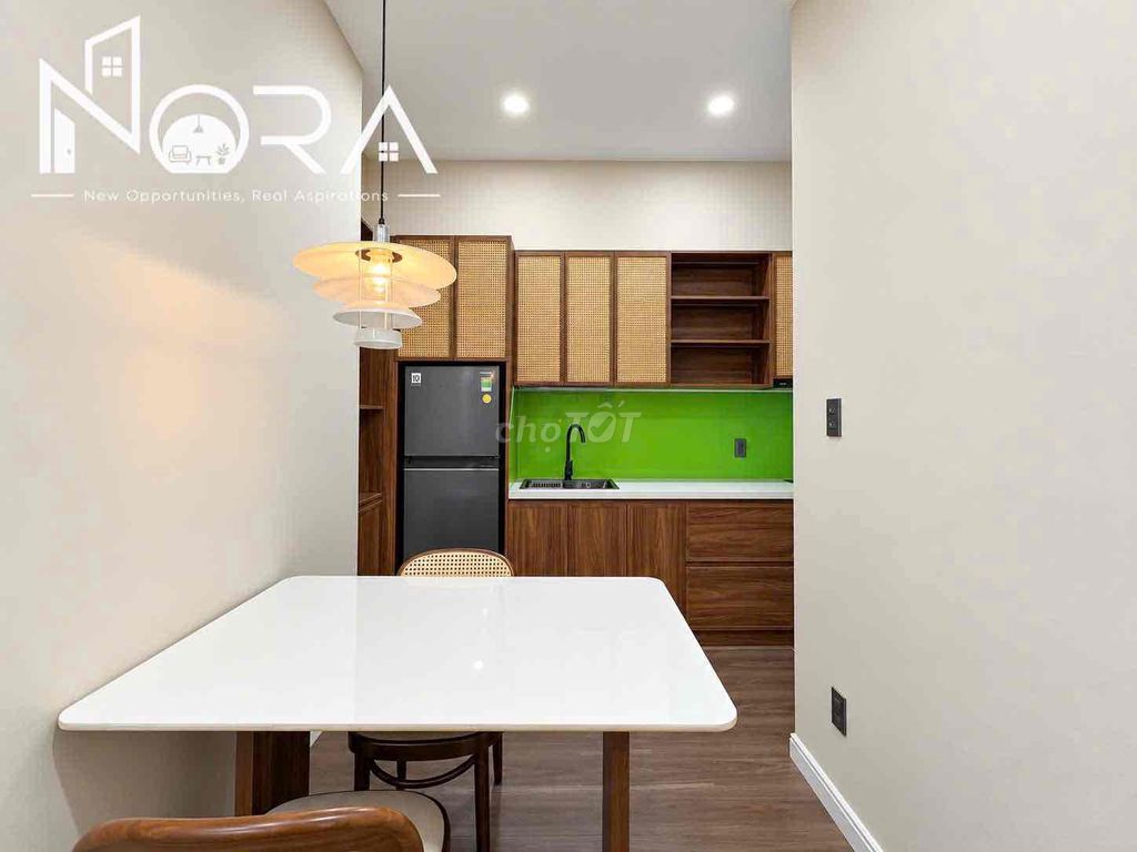 apartment 1 private washing machine bedroom right intown Cộng Hoà station.