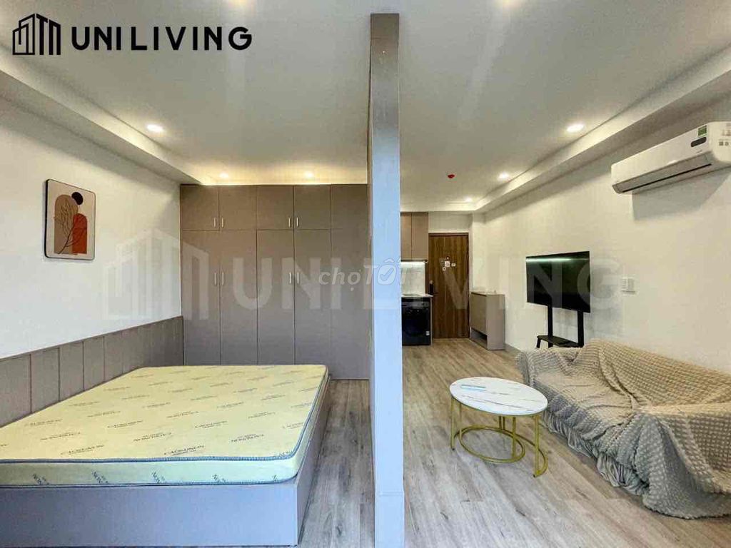Rent the service apartment right around the Trần Não with a big balcony