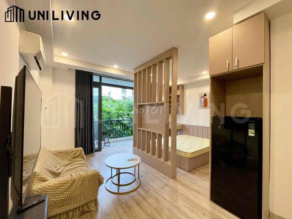 Rent the service apartment right around the Trần Não with a big balcony