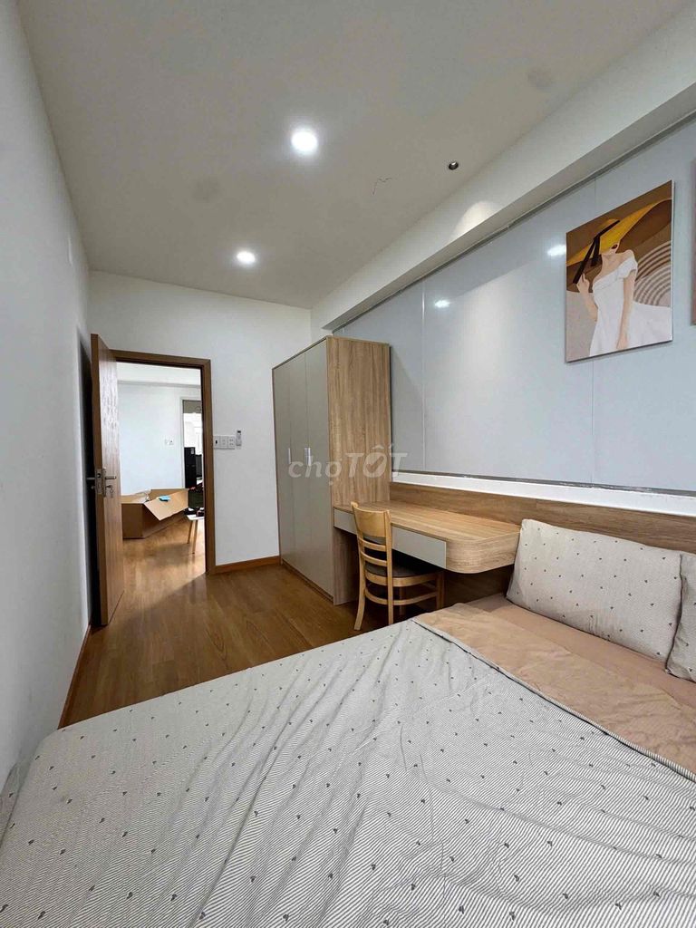 Two bedrooms. One bathroom.