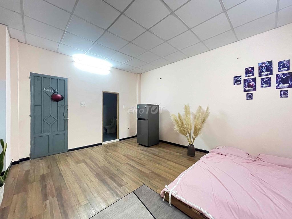 The 35 M2 studio is cheap near the University of Love