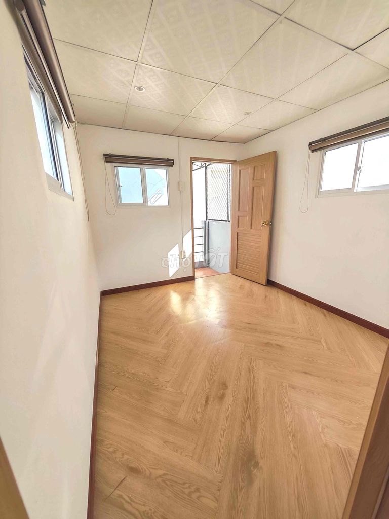 Rent apartment over 30 M2-- Trần Đình Xu, District 1 0110. Good price.