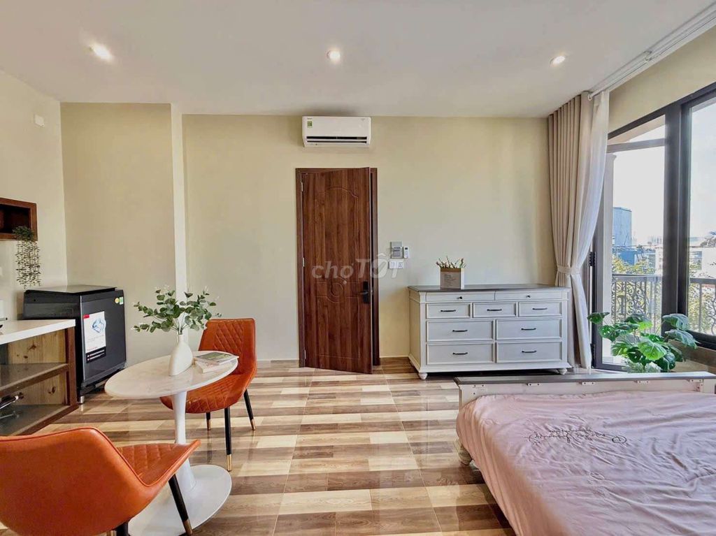 Phan Xích Long– Phú Nhuận 01) Just 4 million8