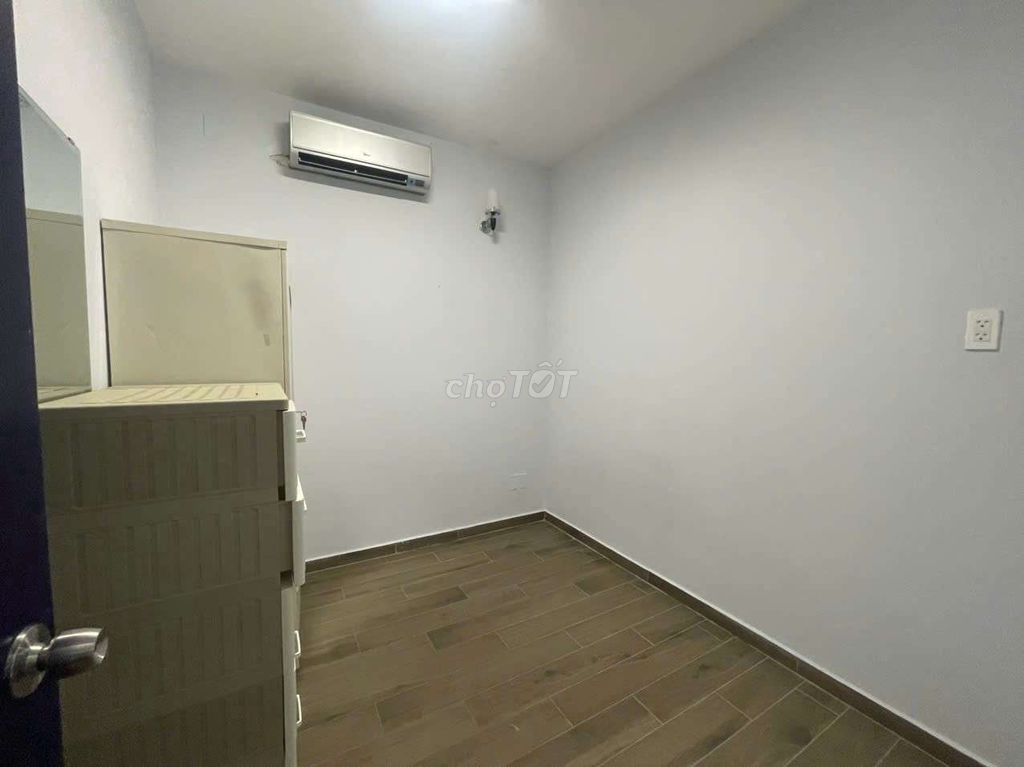 Rent the Best House in the 7th.