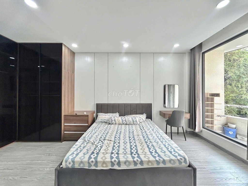 The new apartment is 100% 38 m right at Phan Đăng Lưu, Bình Thạnh - near the market.