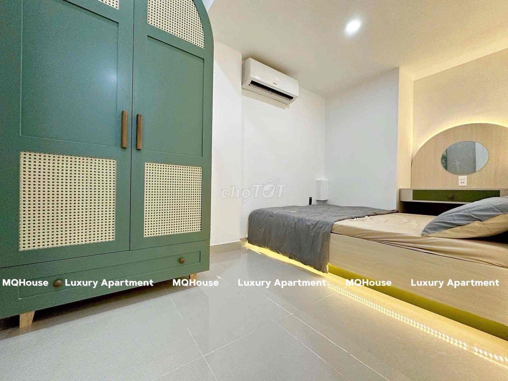 Rent the apartment two Q.Q.q1 bedrooms at the nearest seven.