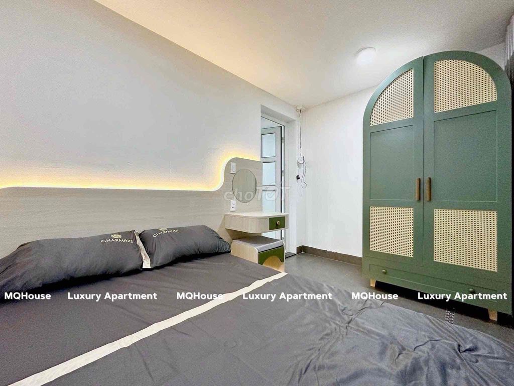 Rent the apartment two Q.Q.q1 bedrooms at the nearest seven.