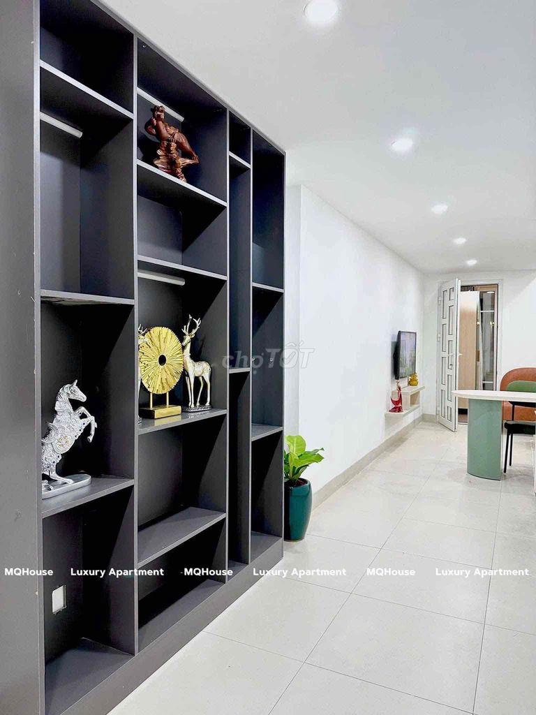 Rent the apartment two Q.Q.q1 bedrooms at the nearest seven.