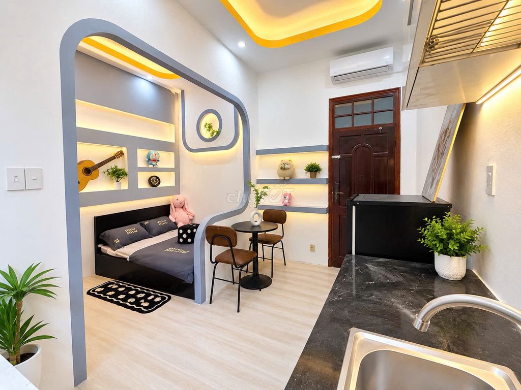 Open the new service apartment 100 percent right here at the University of ueh right in the main town.