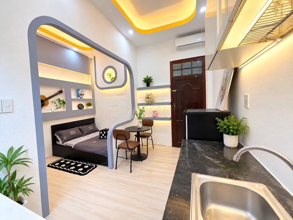 Open the new service apartment 100 percent right here at the University of ueh right in the main town.