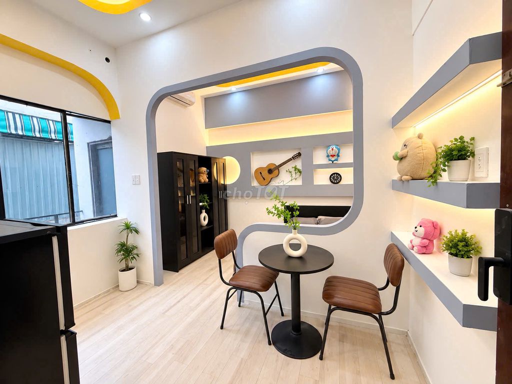 Open the new service apartment 100 percent right here at the University of ueh right in the main town.