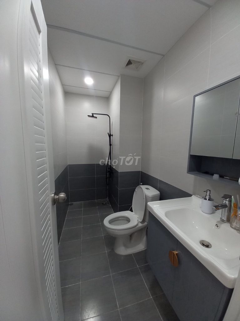 3 bedroom Full interior Mall Topaz Elite: 16 million a month right now.