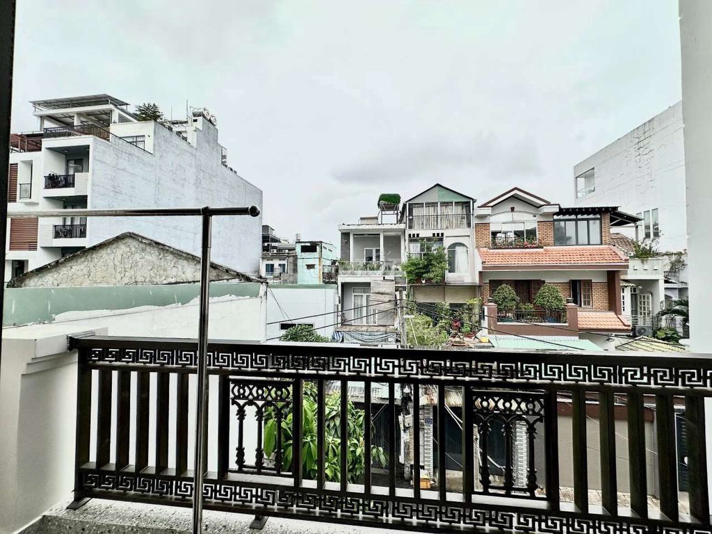 A bedroom near the Hill Bridge, the market she understands, Phan Phan Dian, Phan Pestilence