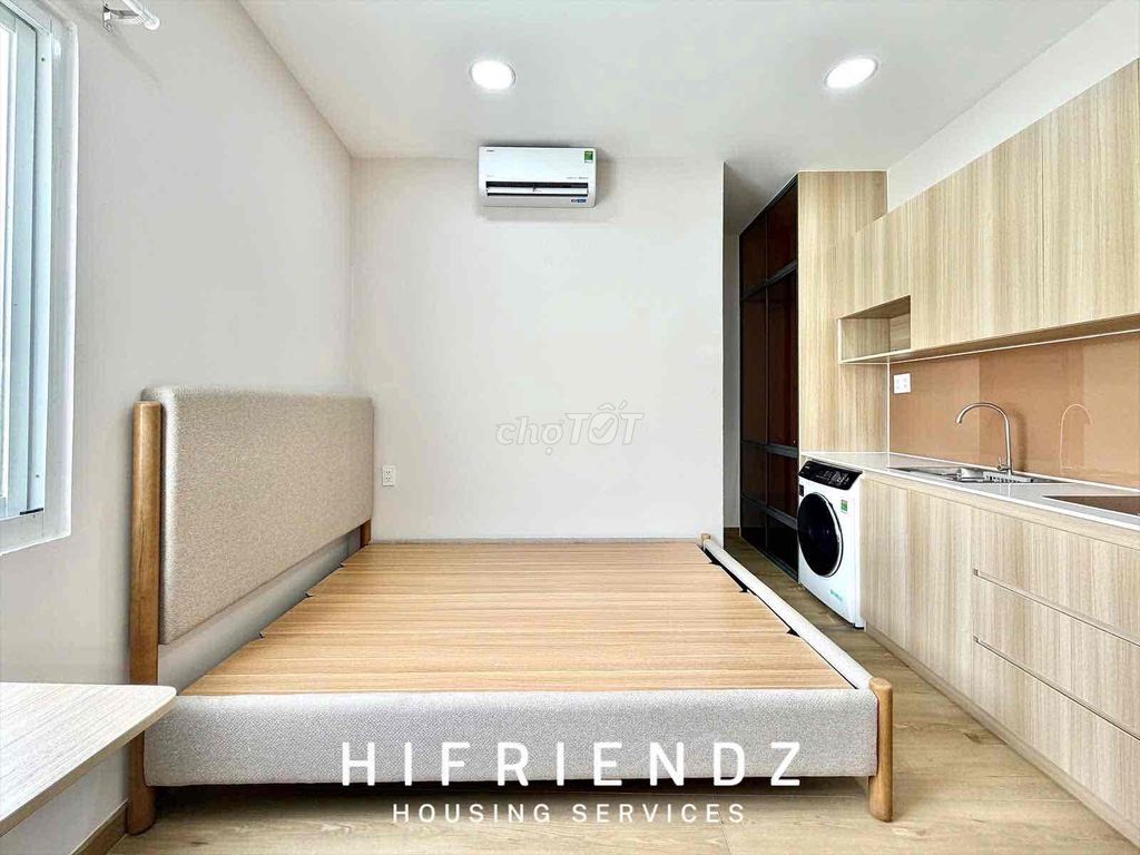 INTERVIEW opened his apartment near etown — full of advanced furniture — Tân Bình 01