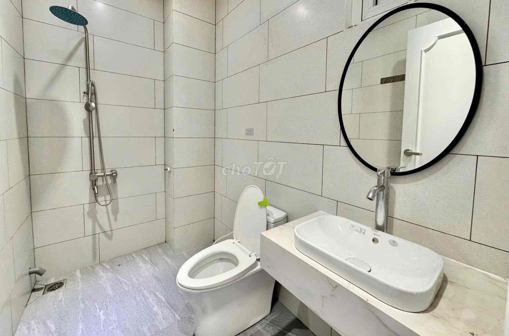The real deal is, the flat is full of good furniture. Go to Gò Vấp District 12.