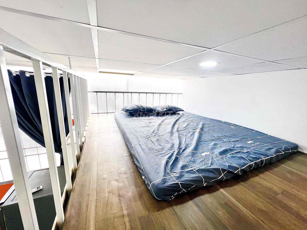 Two beds - super wide cheap Lê Trọng Tấn.