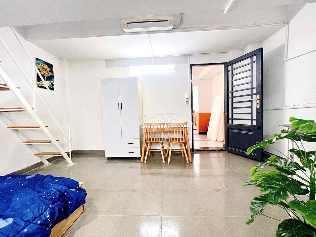 Two beds - super wide cheap Lê Trọng Tấn.