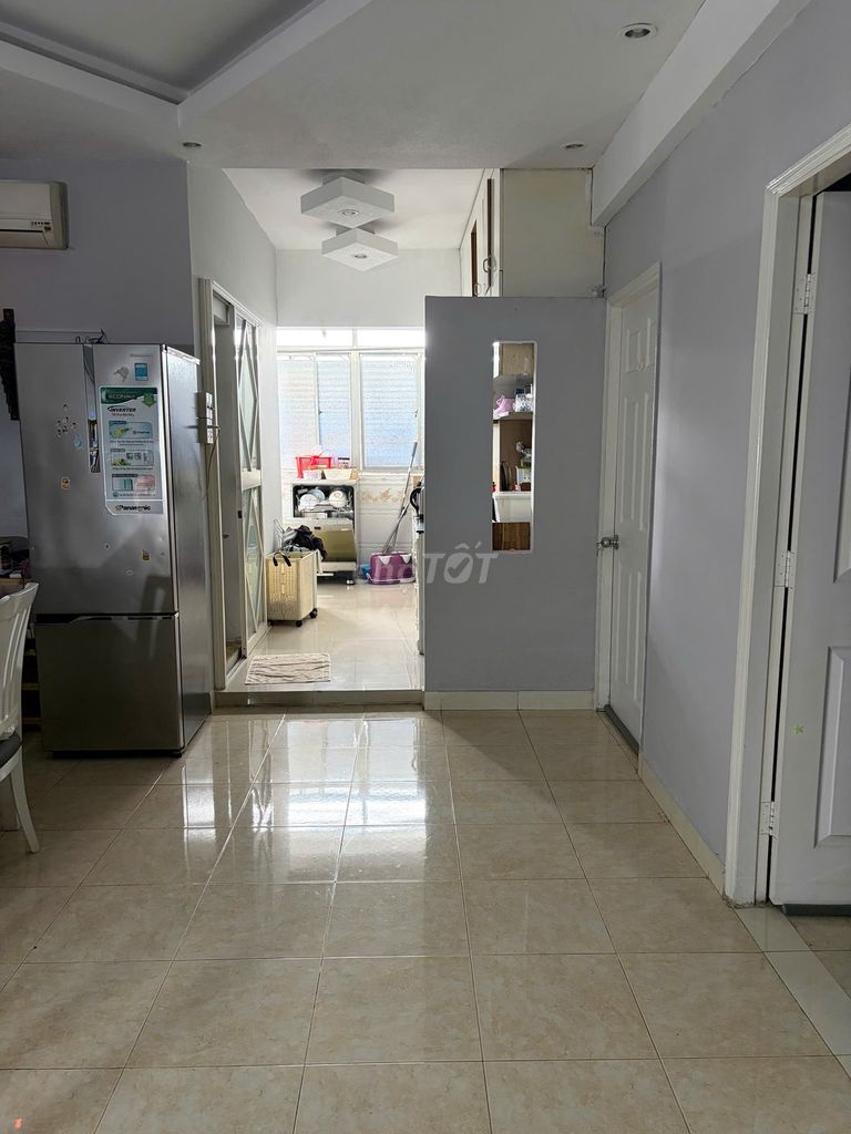 Rent the studio apartment H3, Hoàng Diệu district 4, price: Nine million a month.