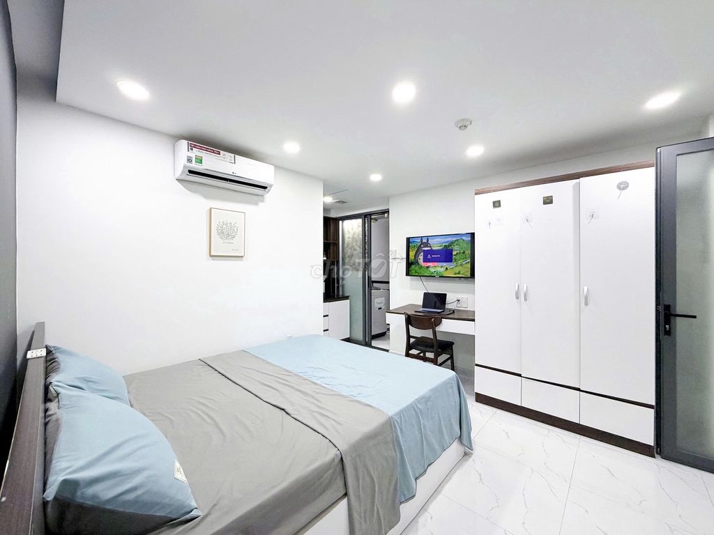 The private washing machine studio -- smart TV -- right at the University of hutech, pink bt.