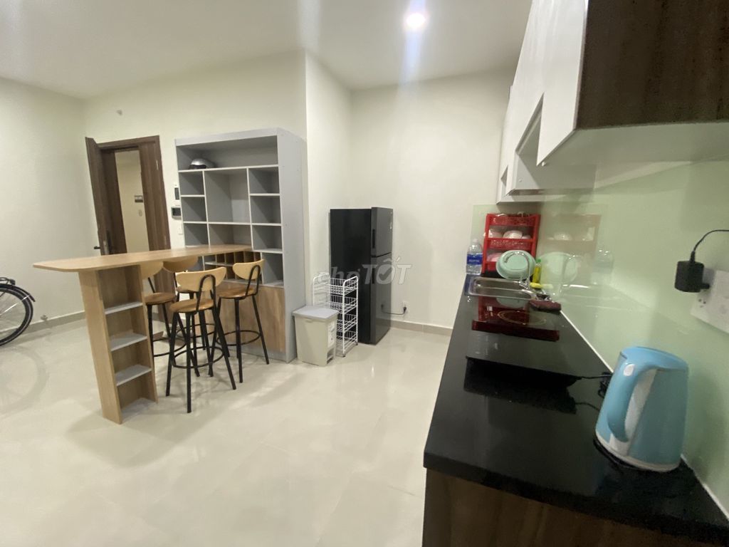 We need to rent an apartment at 79 meters per month, 11 million a month.