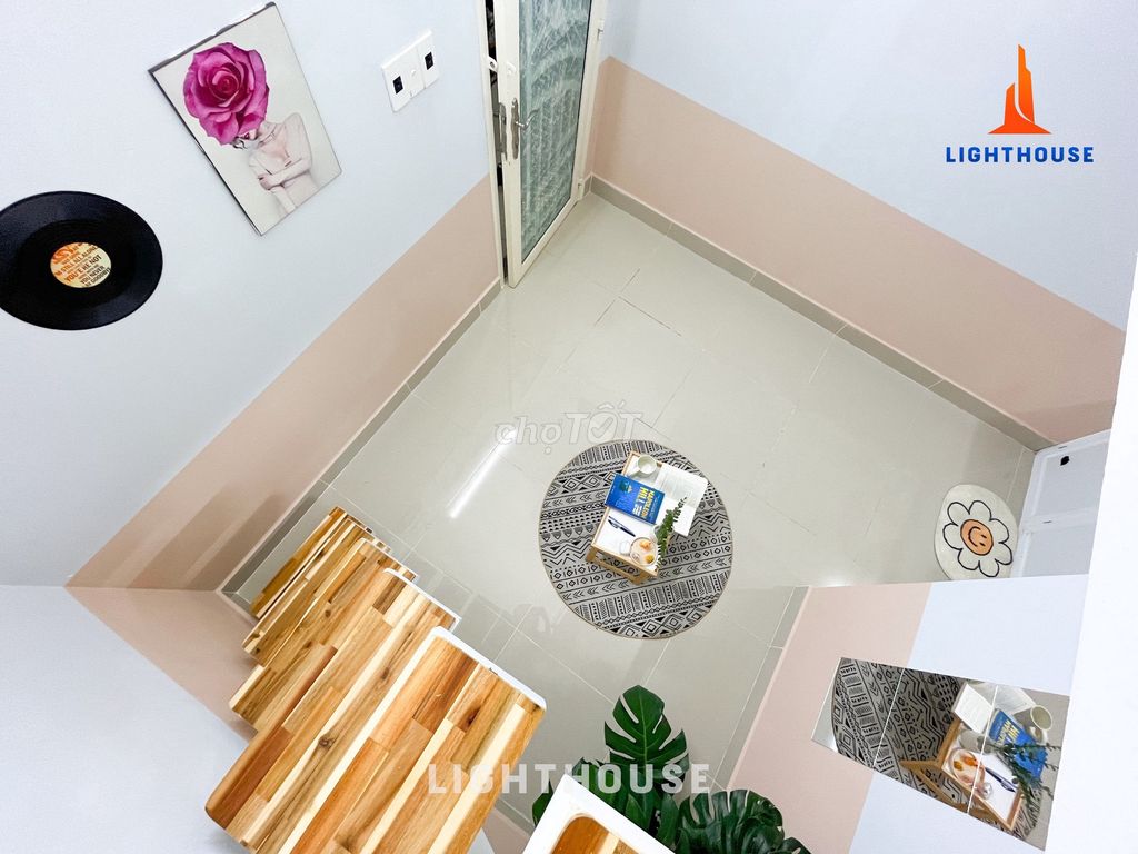 super balcony full clear window contents Phan Đăng Lưu Phú Nhuận elevator