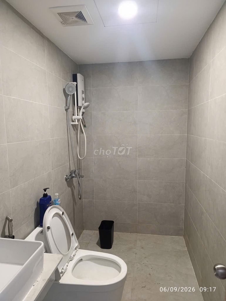 Two bedrooms ready. It's Cát Lái. 2nd.