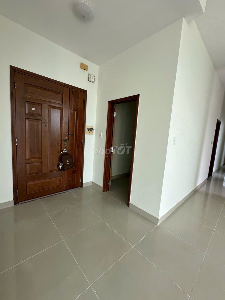 Rent the Baleza apartment. Area 100 M, 3 bedrooms, empty houses. For 11 million.