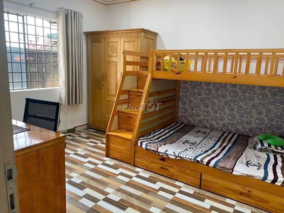 Renting Trần Hưng Đạo District 5.