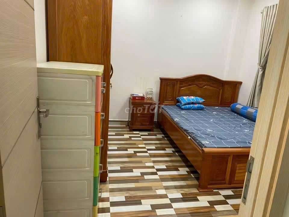 Renting Trần Hưng Đạo District 5.
