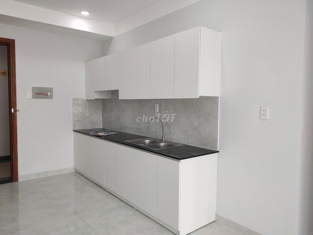 I need to quickly rent out Felisa Riverside apartment in 8th.
