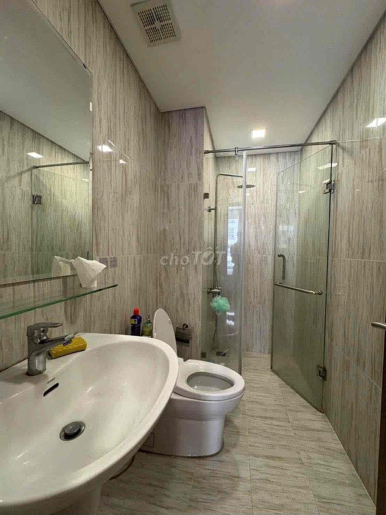 Rent the 7th District apartment-- Full interior, open windows, high comfort.