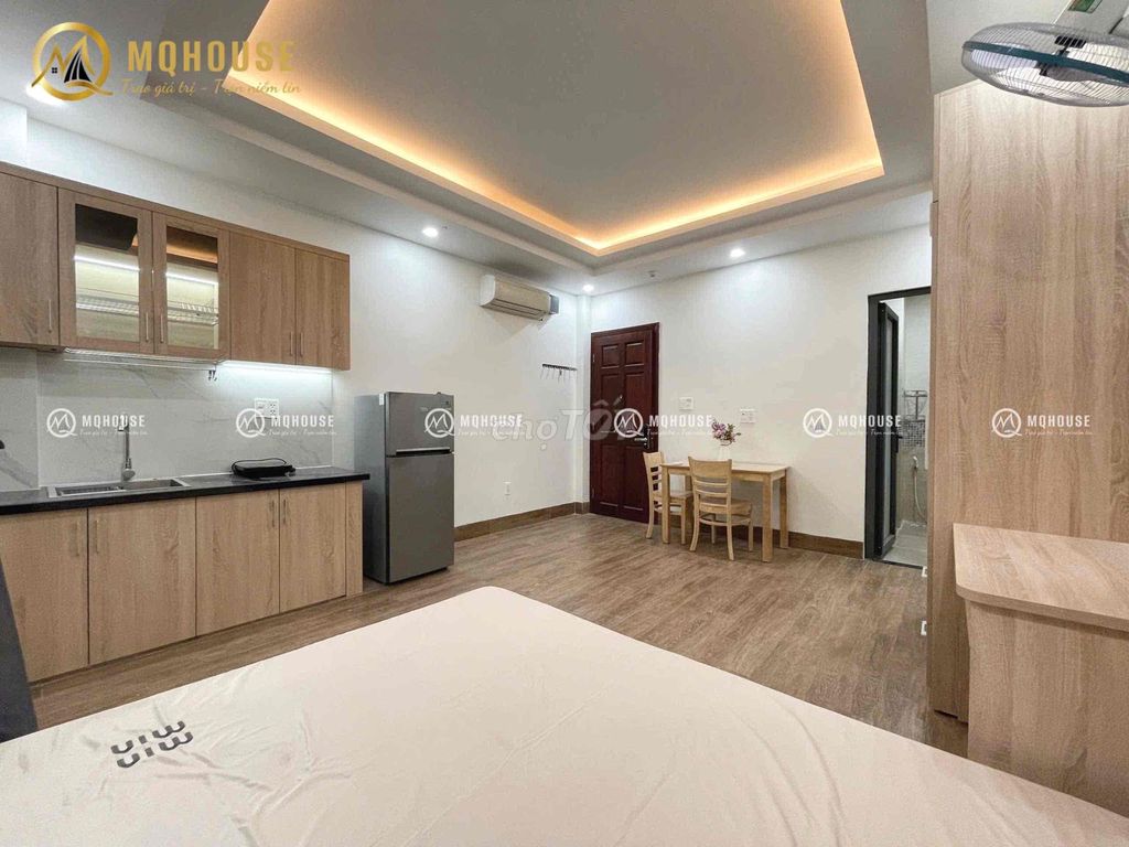 The service apartment - Layout Studio behind the balcony - Full interior right in Etown Cộng Hoà - K300