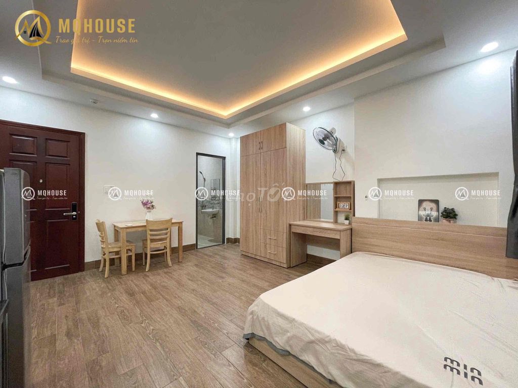 The service apartment - Layout Studio behind the balcony - Full interior right in Etown Cộng Hoà - K300
