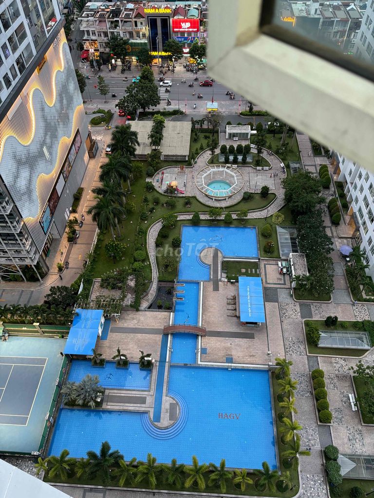 Rent a Vietcong 8 150 meters 3 bedrooms in 17 million.