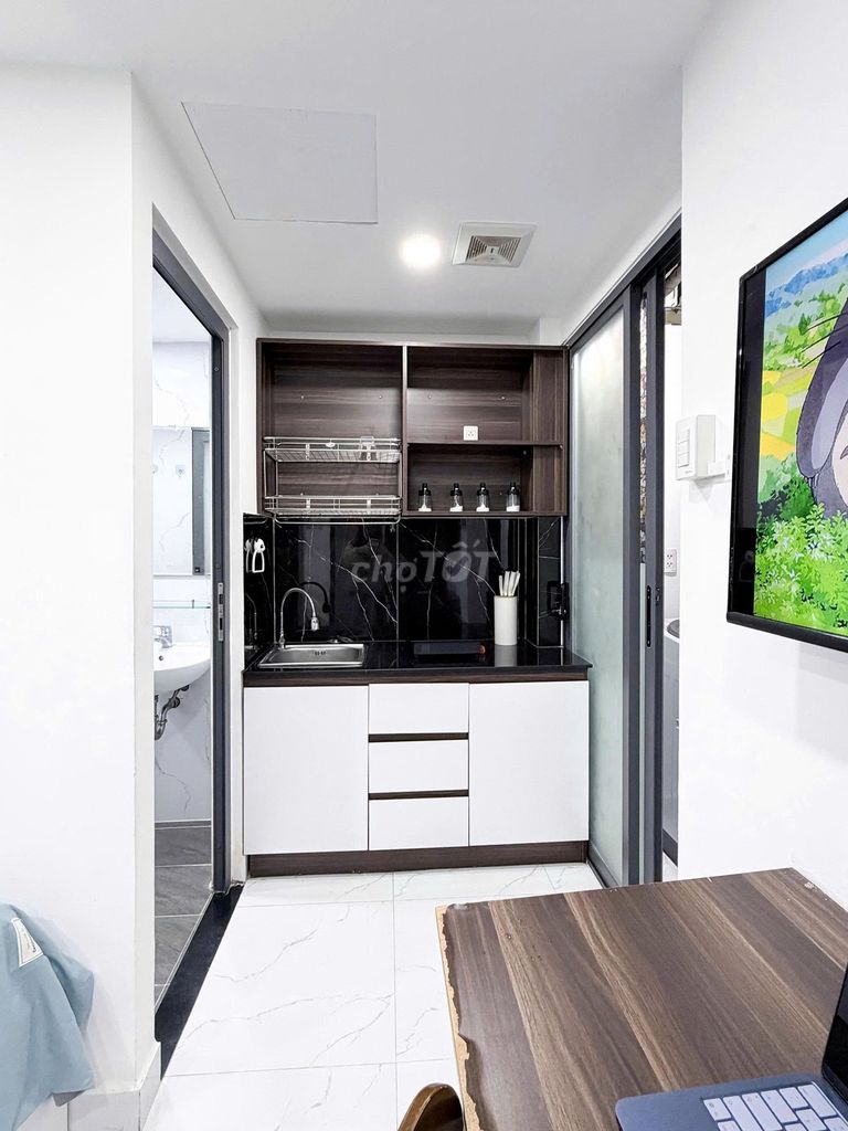 The private washing machine studio -- smart TV -- right at the University of hutech, pink bt.