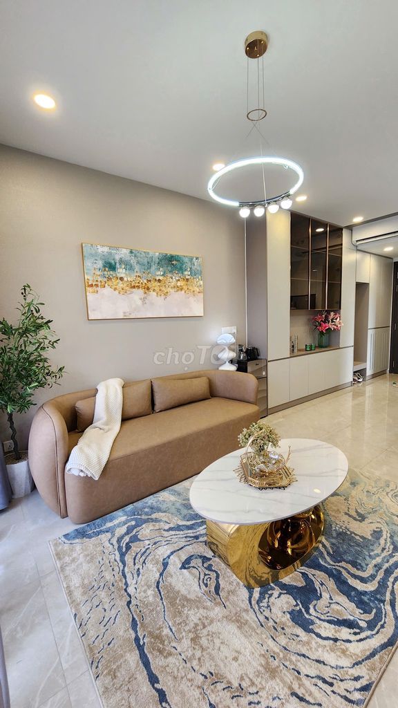 Just 15 million a month. Two bedrooms. 80 meters.