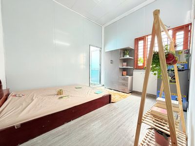 the owner of the view & open sky windows rented the apartment