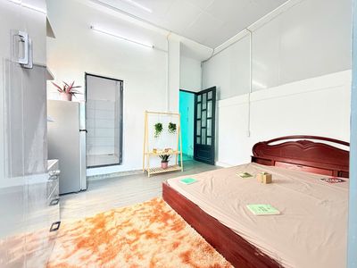 the owner of the view & open sky windows rented the apartment