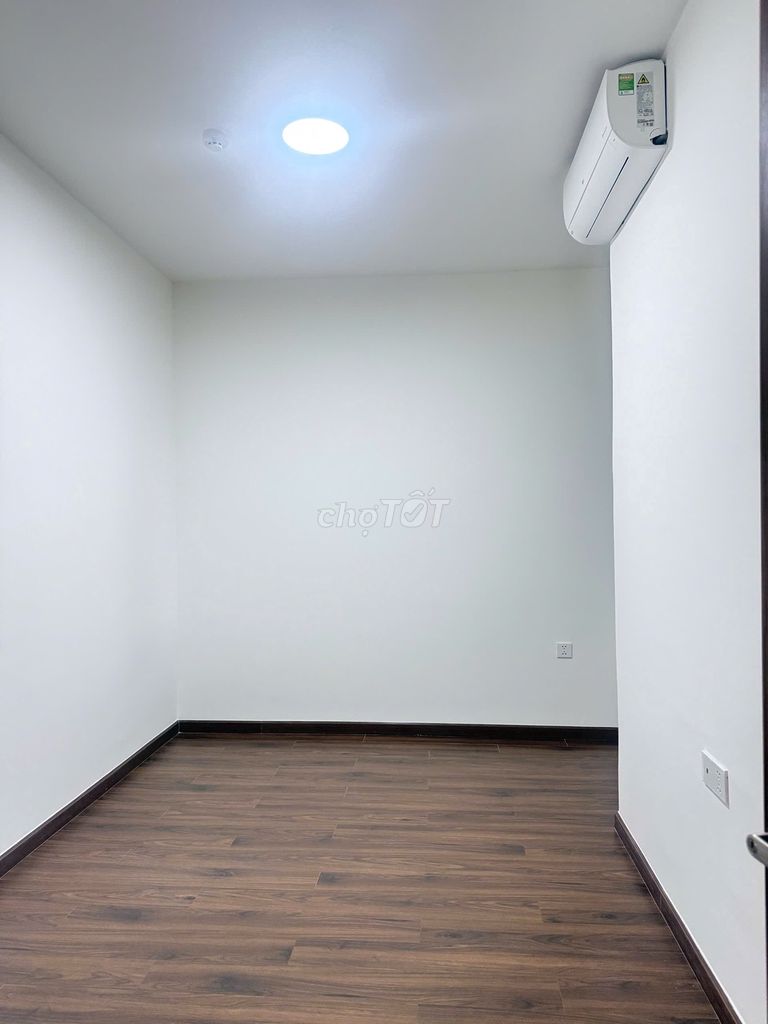 Rent Akari City-Aho 7-- basic nice new apartment.