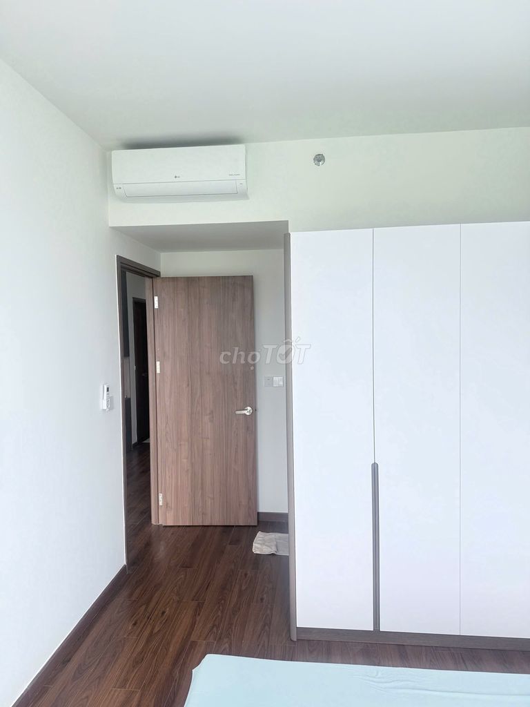 Rent Akari City-Aho 7-- basic nice new apartment.