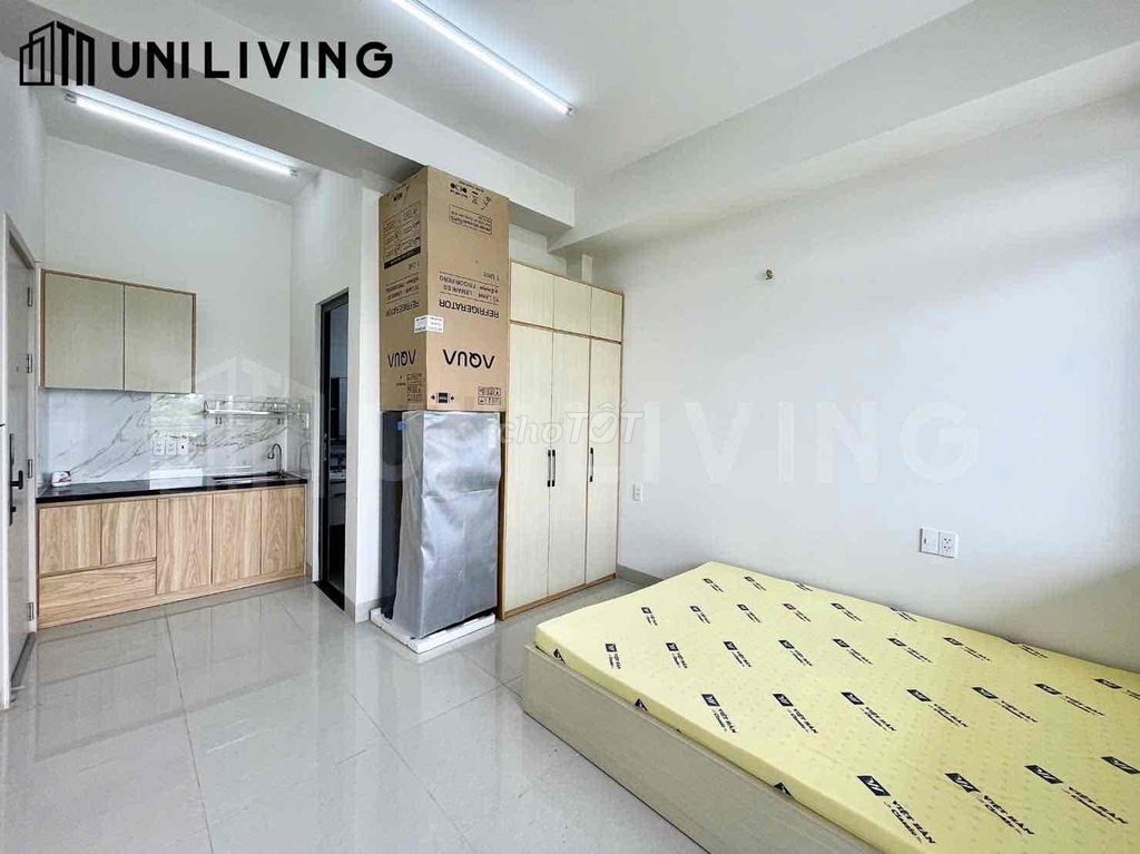 District 2 rents 10 P service apartment over sala, full interior.