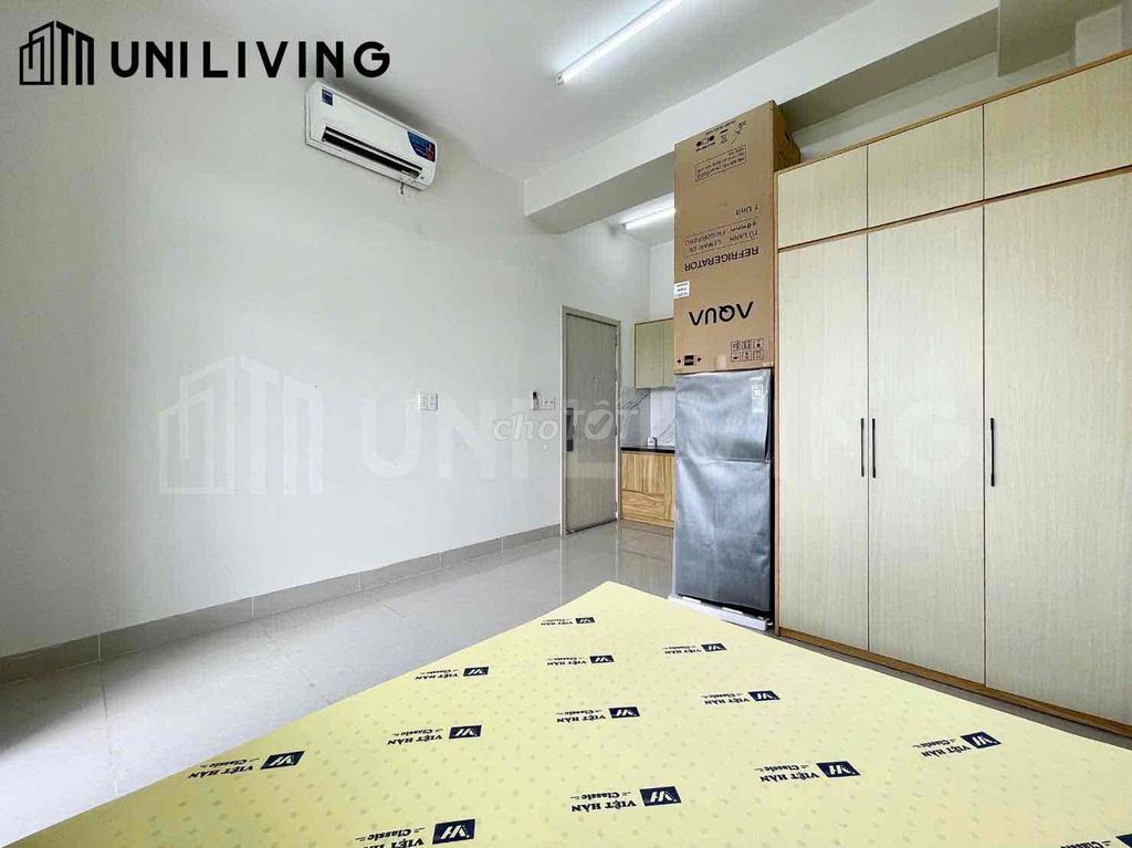 District 2 rents 10 P service apartment over sala, full interior.