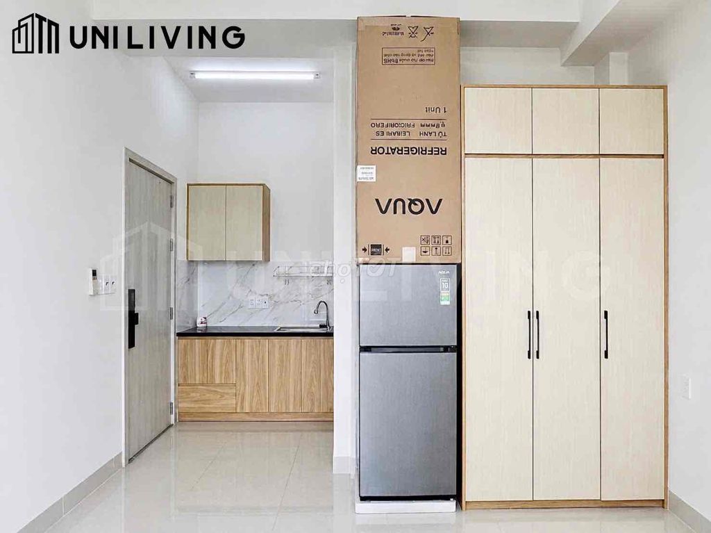 District 2 rents 10 P service apartment over sala, full interior.