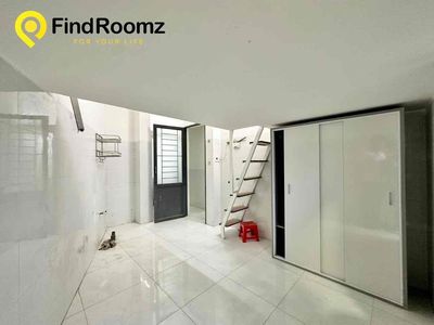 New boarding rooms are 300 meters from the University of Industrial University, full of furniture.